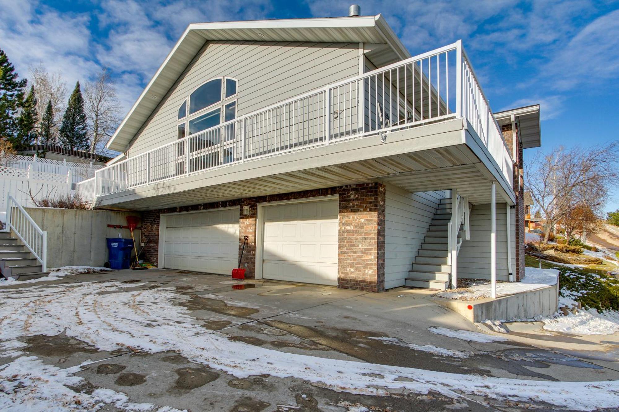 Inviting Great Falls Home With Wraparound Deck! Exterior foto