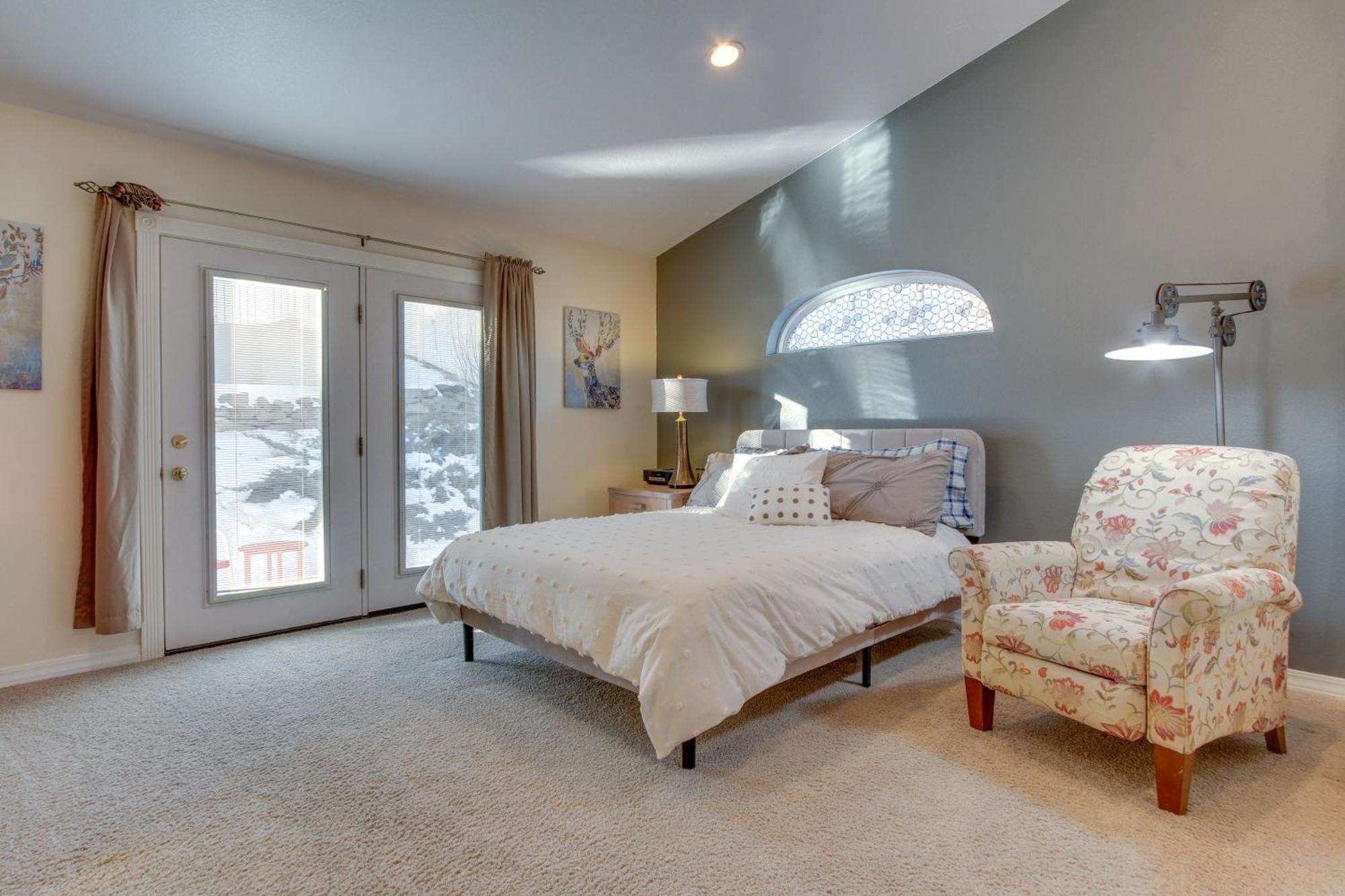 Inviting Great Falls Home With Wraparound Deck! Exterior foto