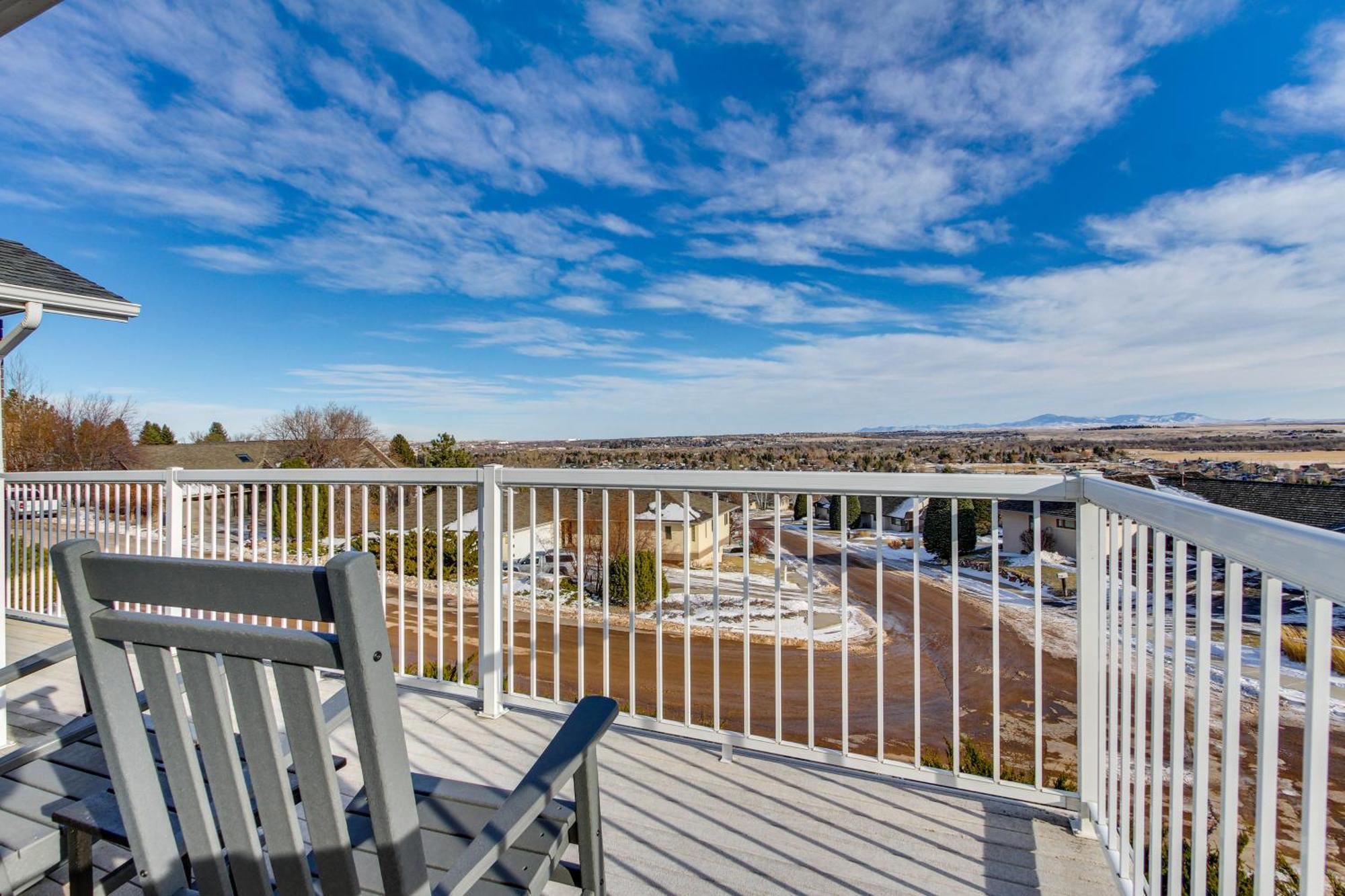 Inviting Great Falls Home With Wraparound Deck! Exterior foto
