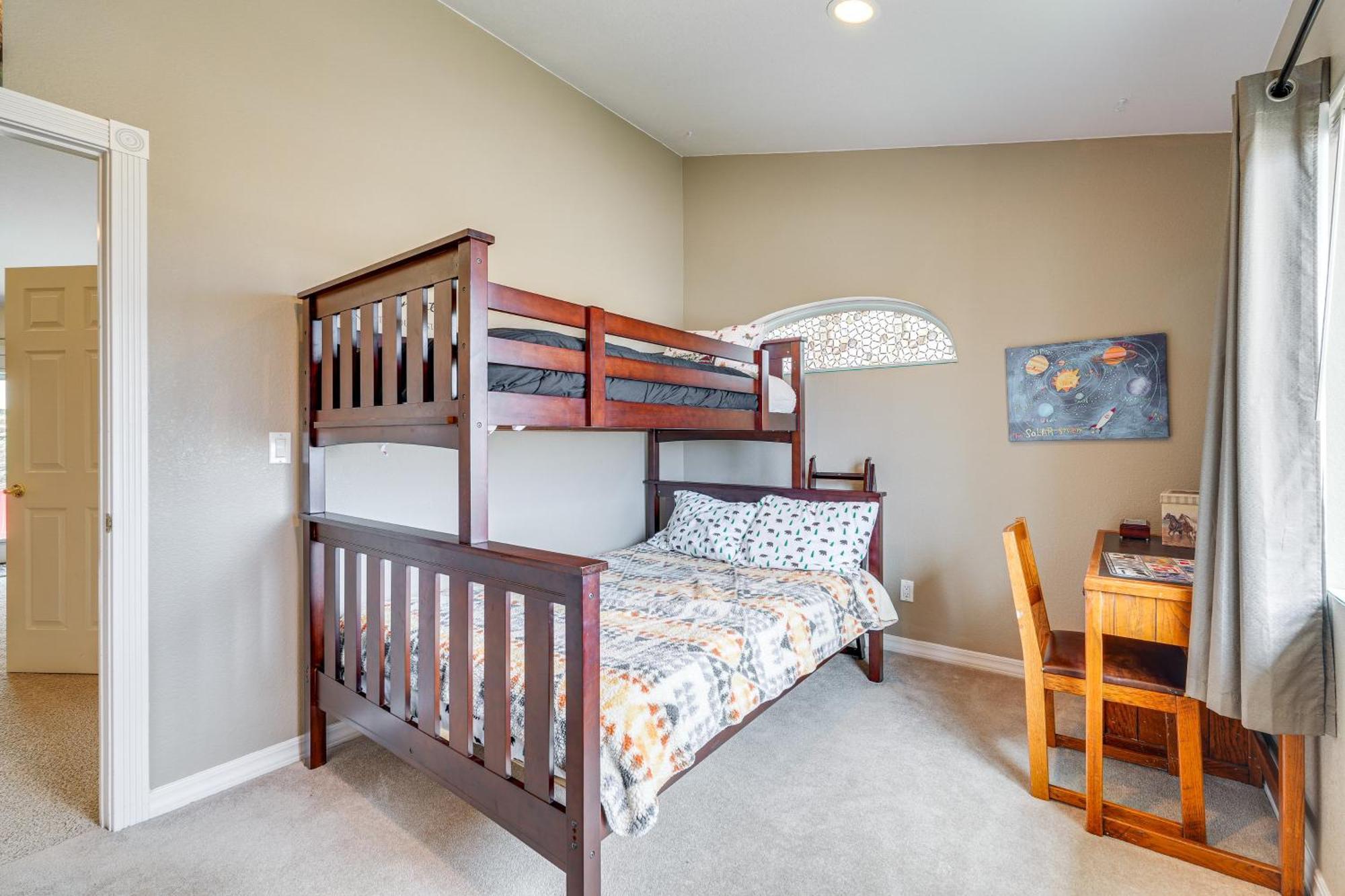 Inviting Great Falls Home With Wraparound Deck! Exterior foto